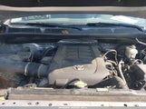 Toyota Tundra Limited 5.7L V8 5TFBW5F12GX513191 снимка