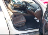 BMW X5 xDrive35I 5UXKR0C59G0S84811 снимка