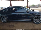 Volkswagen Passat 1.8T R-Line 1VWDT7A33HC004867 photo