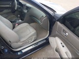 Infiniti G37X JN1CV6AR1BM411663 снимка