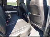 Toyota Tundra Sr5 5.7L V8 5TFUW5F10HX642315 fotografie