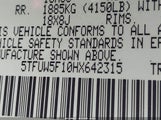 Toyota Tundra Sr5 5.7L V8 5TFUW5F10HX642315 photo