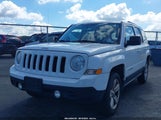 Jeep Patriot Latitude 1C4NJRFB1CD589296 снимка