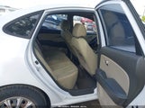 Hyundai Elantra Gls KMHDU4AD2AU129314 снимка
