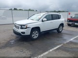 Jeep Compass Latitude 1C4NJCEA6GD766825 fotografie