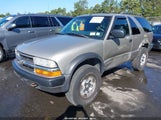 Chevrolet Blazer Ls 1GNCT18W9YK242148 снимка