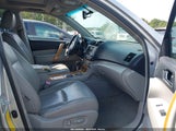 Toyota Highlander Hybrid Limited JTEEW44A692032642 снимка