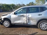 Nissan Rogue S 5N1AT2MV6HC821204 снимка