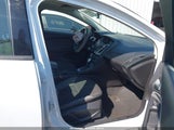 Ford Focus Se 1FADP3F25EL426981 fotografie