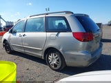 Toyota Sienna Ce NY71474 снимка