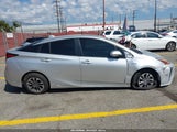 Toyota Prius Xle JTDKARFU3L3121838 снимка