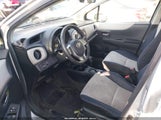 Toyota Yaris JTDKTUD37DD553156 снимка