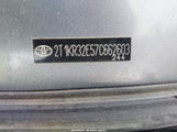 Toyota Matrix 2T1KR32E57C662603 fotografie