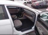 Hyundai Elantra Se 5NPD74LF7HH040790 снимка