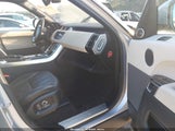 Land Rover Range Rover Sport 3.0L V6 Turbocharged Diesel Hse Td6 SALWR2KF3GA550657 fotografie