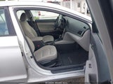 Hyundai Elantra Value Edition 5NPD84LF8JH282250 photo