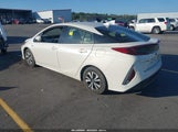 Toyota Prius Prime Plus JTDKARFP1H3023165 снимка