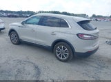 Lincoln Nautilus Standard 2LMPJ6J90NBL22915 снимка