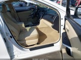 Toyota Camry Le 4T1BF1FK9HU426081 снимка