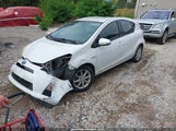 Toyota Prius C Three JTDKDTB30C1513639 снимка