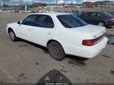Toyota Camry Le 4T1SK12E3NU090001 снимка