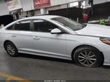 Hyundai Sonata Se 5NPE24AF4KH777023 снимка