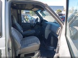 Chevrolet Astro 1GCDM15Z3JB238370 снимка