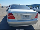Mercedes-Benz S 500 WDBNG75J6YA062762 снимка