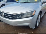 Volkswagen Passat 1.8T Se 1VWBT7A31HC050947 photo