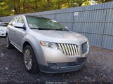 Lincoln Mkx 2LMDJ8JKXBBJ11637 photo