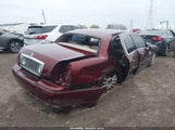 Lincoln Town Car Signature 1LNHM81W54Y635050 photo
