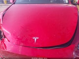 Tesla Model Y Performance Dual Motor All-Wheel Drive 7SAYGDEF0NF365874 fotografie