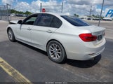 BMW 320I WBA8E1G51HNU15271 снимка
