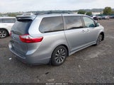 Toyota Sienna Le 7 Passenger 5TDJZ3DC9JS199452 снимка