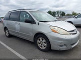 Toyota Sienna Le 5TDKK4CC5AS332336 снимка