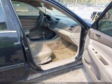 Toyota Camry Le 4T1BE32KX2U062765 снимка