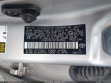 Toyota Prius Two JTDKN3DU0B1369365 fotografie