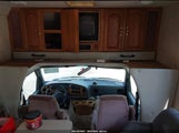 Ford Econoline E350 Cutaway Van 1FDKE30G4SHA99947 снимка