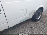 Chevrolet Astro 1GCDM19WXWB205907 снимка