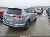 Toyota Rav4 Le JTMBFREV9JJ211886 снимка