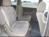 Toyota Sienna Le 5TDZK23C37S068626 снимка