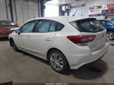 Subaru Impreza Base 5-Door 4S3GTAB61N3721110 снимка