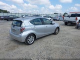 Toyota Prius C Four JTDKDTB31D1053067 снимка