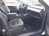 Tesla Model Y Long Range Dual Motor All-Wheel Drive 7SAYGDEE2RA325578 fotografie