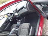 Nissan Rogue Sport Sv JN1BJ1CR9JW284543 fotografie