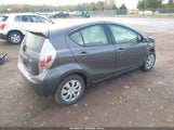Toyota Prius C Two JTDKDTB3XE1075702 снимка