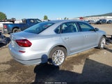 Volkswagen Passat 2.0T Se 1VWBA7A30JC027915 fotografie