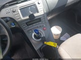 Toyota Prius Two JTDKN3DU9F0462381 снимка