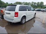 Chrysler Town & Country Touring 2A8HR541X9R632802 photo