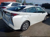 Toyota Prius Two JTDKBRFUXJ3058120 снимка